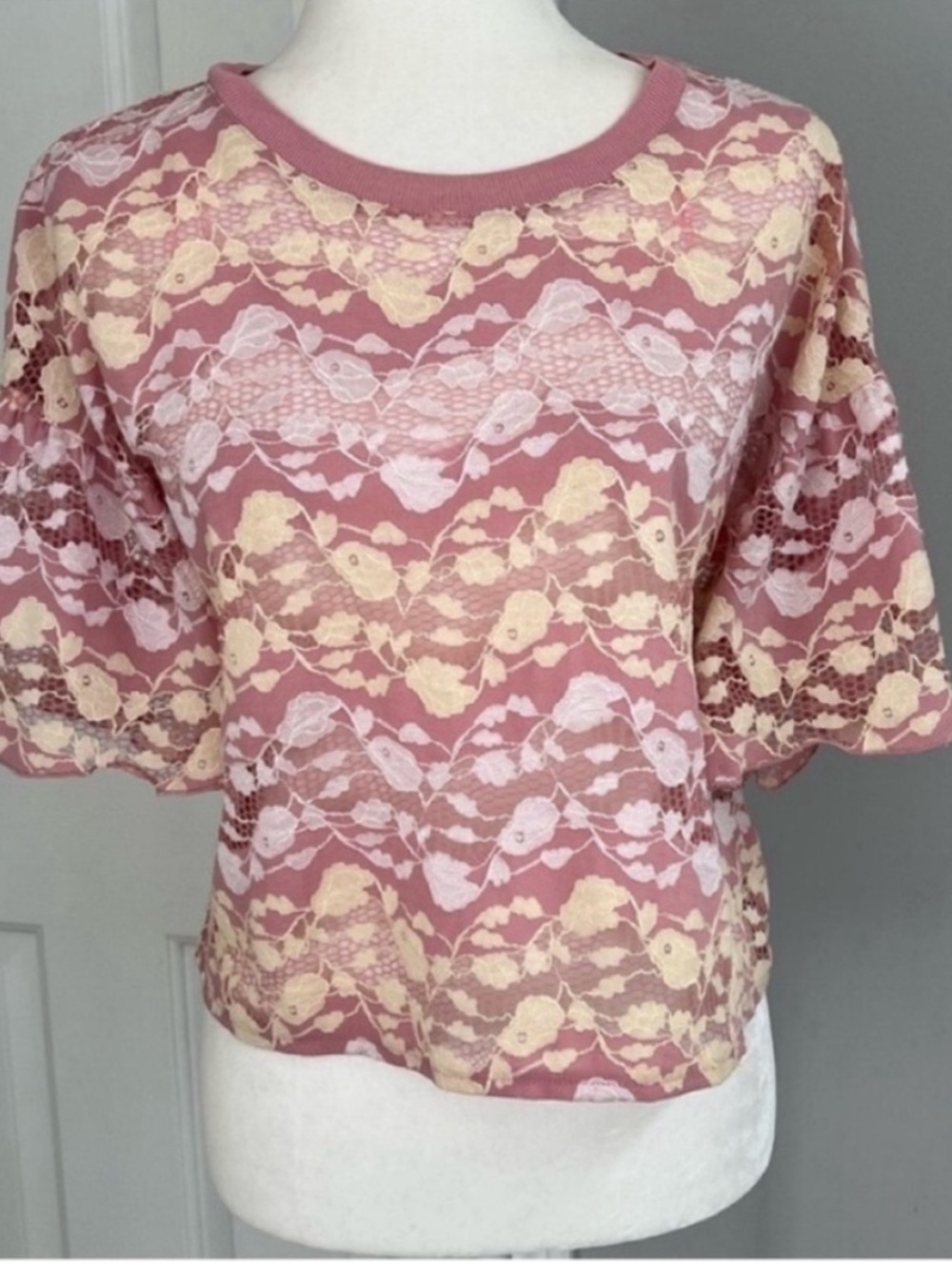 Zara Pink Lemonade Multi Bell
Sleeve Top Size S